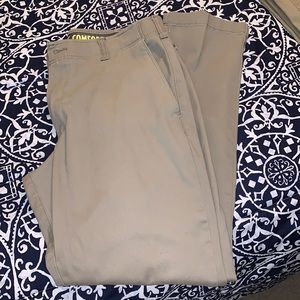 Men’s Lee Extreme Comfort khaki slacks
